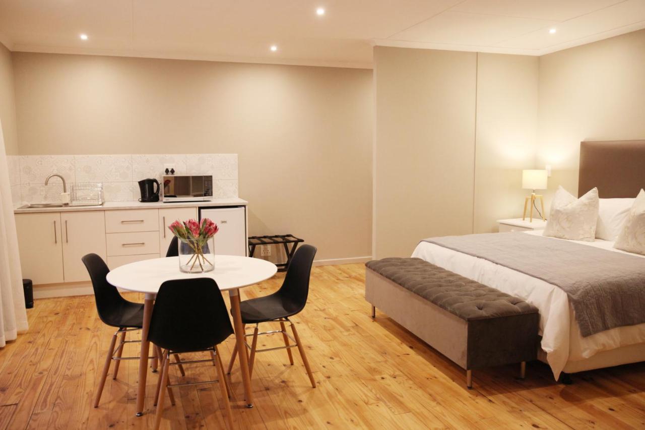 Eden Guesthouse B&B Dana Bay Экстерьер фото
